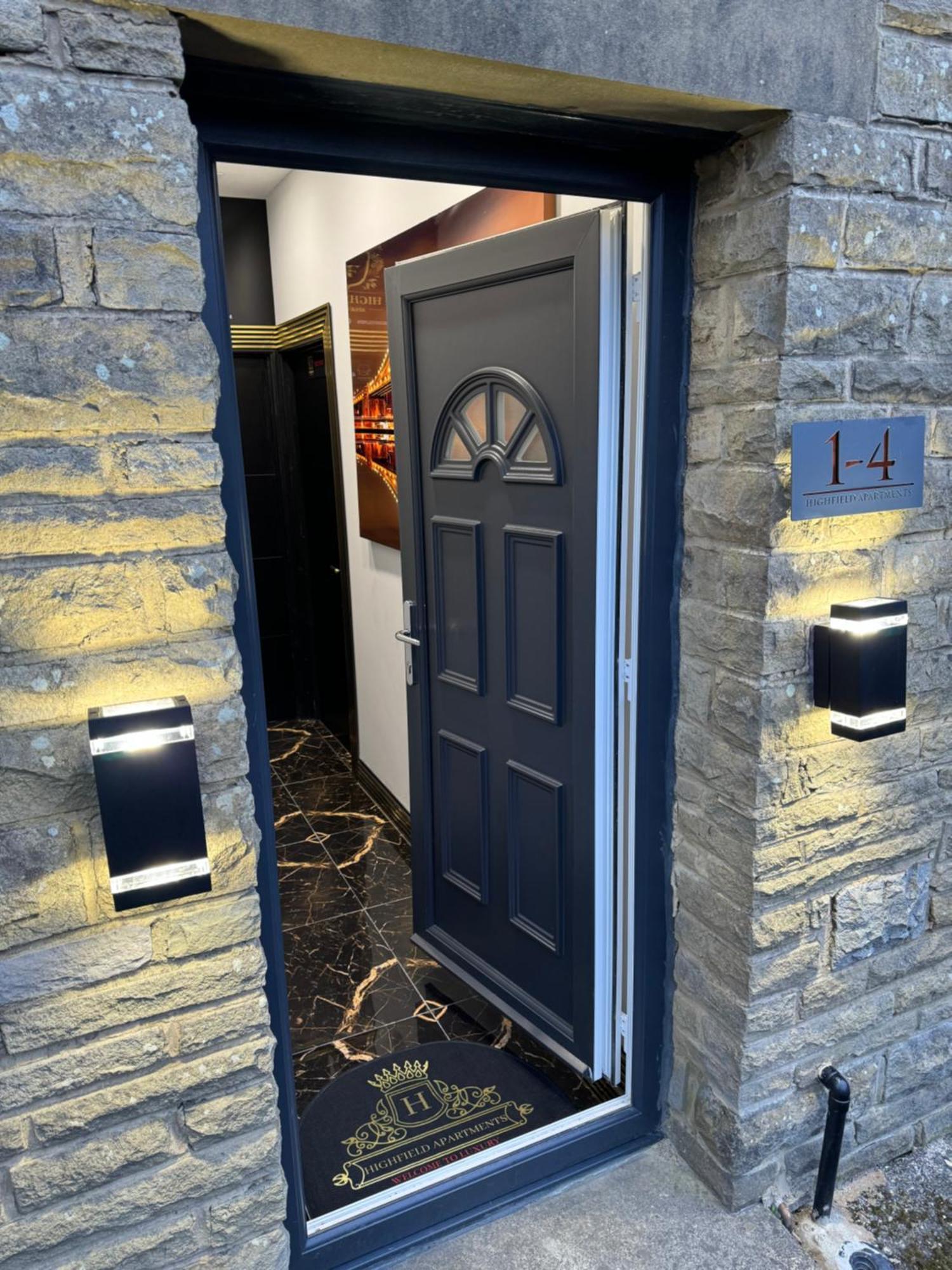 Highfield Private Spa Apartment Bradford  Exterior photo